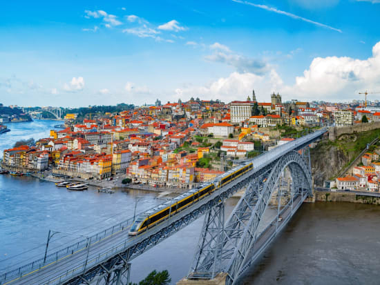 Portugal_Porto__Dom Luis I Bridge_shutterstock_369306431