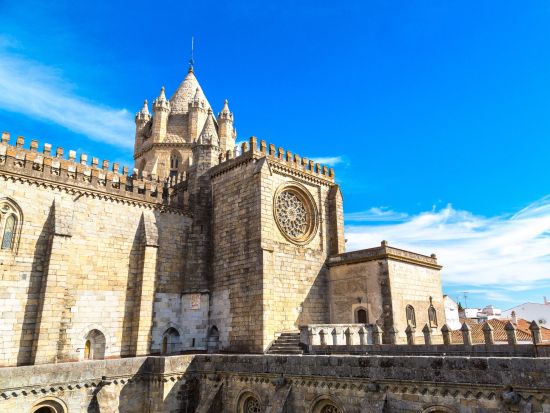 世界遺産 エヴォラ歴史地区＆ワイン試飲　日帰り観光ツアー ＜英語ガイド／リスボン発＞by Cityrama