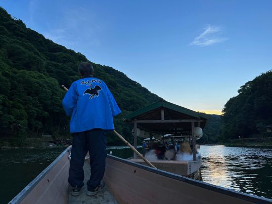 京都・嵐山 夏の風物詩「鵜飼い」を楽しむ貸切屋形船 かがり火灯る大堰川で鵜匠の伝統技を鑑賞＜7月1日～9月23日／1時間貸切＞by 嵐山通船
