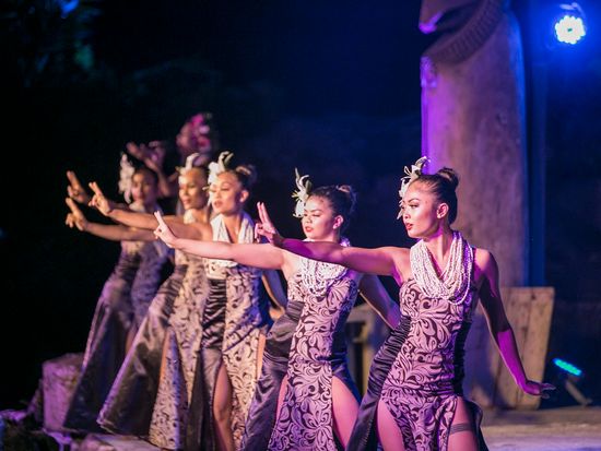 ポリネシアンショー ショー エンターテイメント グアムの観光 オプショナルツアー専門 Veltra ベルトラ