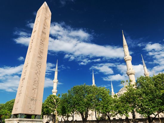 Turkey_Istanbul_Hippodrome_shutterstock_143252944