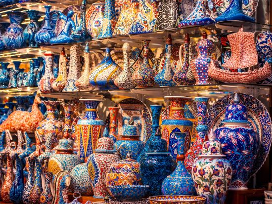 イスタンブール1日観光ツアー　トプカプ宮殿＆アヤソフィア＆ブルーモスクなど ＜混載または貸切選択可／昼食付／日本語ガイド＞