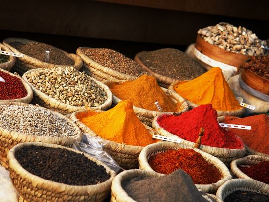 Istanbul_Egyptian Baazar_shutterstock_24035761