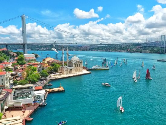 【空港送迎】イスタンブール新空港 ⇔ イスタンブール市内ホテル またはサビハ・ギョクチェン空港＜貸切／英語ドライバー＞