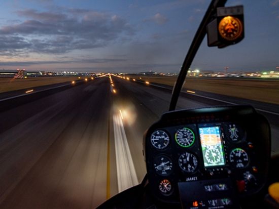 ヘリコプター遊覧＋フレンチディナー　ヘリコプターでレストランに乗り付け！豪華フランス料理とゆったりナイトクルーズを楽しむスペシャルプラン＜貸切／名古屋市＞