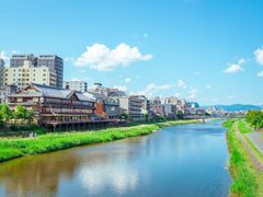 pixta_80361076_M