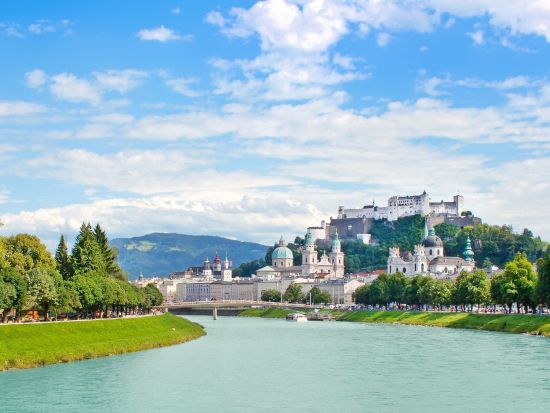 世界遺産ザルツブルク　日帰り観光ツアー ＜英語／ウィーン発＞