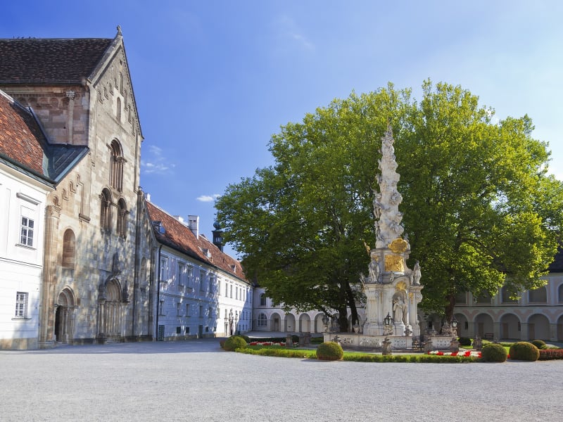 Austria_Vienna_Heiligenkreuz Abbey_shutterstock_253159510