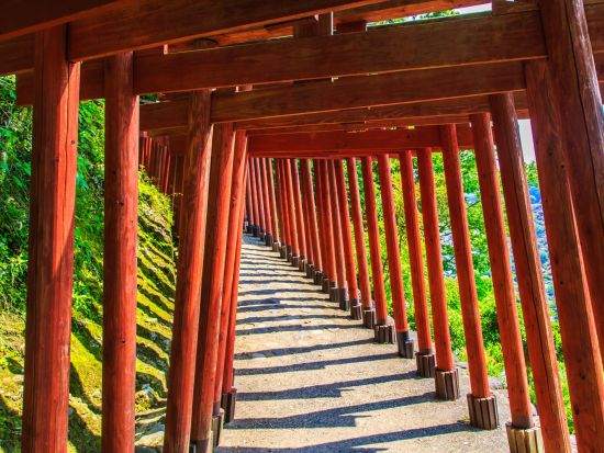 武雄市内発着貸切観光タクシー　祐徳稲荷神社＋肥前浜宿＋HAMA BAR　お酒好きにおすすめ！アレンジOKな鹿島の地酒満喫ツアー＜4時間／最大9名＞