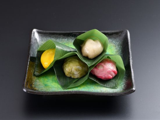 まんじゅうづくり体験　京都発祥の生麩を使ったおまんじゅう等選択可＜2名～／阪急西京極駅よりお迎え可＞ by 八つ橋庵とししゅうやかた