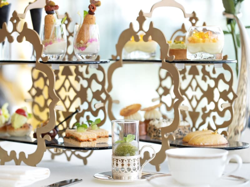 Burj Al Arab - Sahn Eddar Afternoon Tea 1