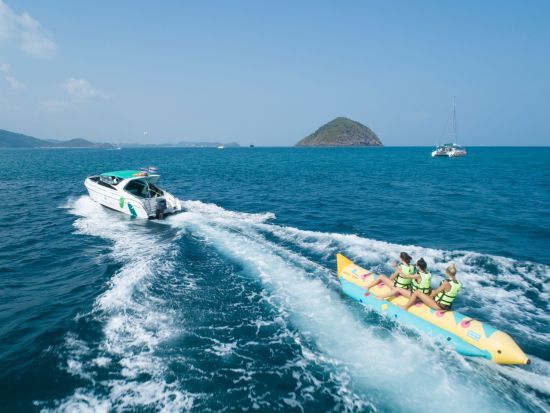 コーラル島1日ツアー　海の透明度抜群のバナナビーチ利用 ＜タイ料理ランチ／日本語ガイド／送迎／マリンスポーツプランあり＞