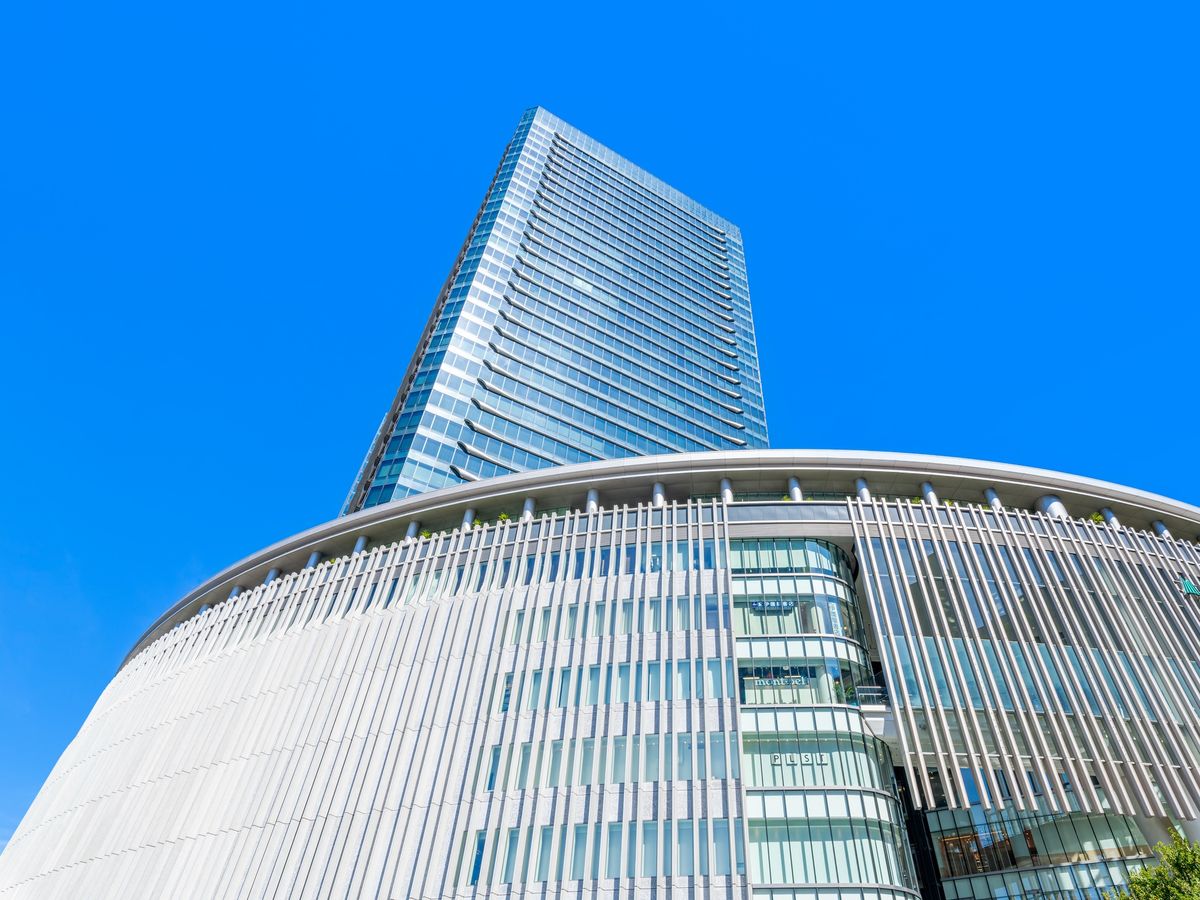 Japan_Osaka_grandfront_pixta_84658439