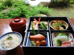 お座付き鑑賞昼食2