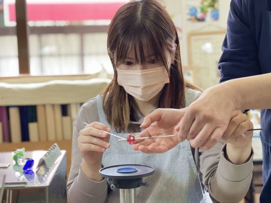 貸切工房でとんぼ玉作り体験　世界に一つだけのオリジナル作品で想い出を＜2.5時間／豊岡市＞by LAMP WORK TASUKU