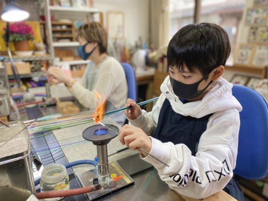 貸切工房でとんぼ玉作り体験　世界に一つだけのオリジナル作品で想い出を＜2.5時間／豊岡市＞by LAMP WORK TASUKU