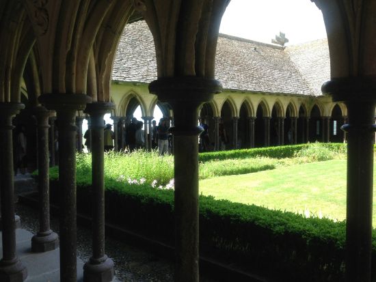 トイレ付バス！モンサンミッシェル日帰りツアー　修道院入場、名物オムレツ付きから選択可　おにぎりオプションあり＜日本語アシスタント／パリ発＞ by [みゅう] 