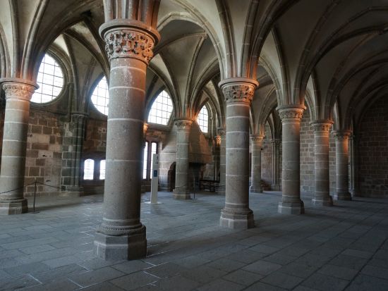 高速鉄道TGVで行く！モンサンミッシェル＋サンマロ 日帰りツアー　日本語ガイドが修道院をご案内＜1～6名＞by [みゅう]