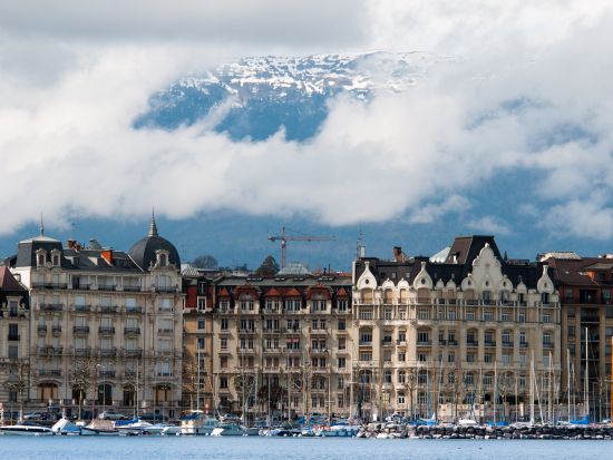 ジュネーブ市内観光ツアー ＜英語ドライバーガイド＞