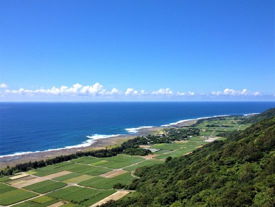 段丘と組成〔百之台より太平洋を望む（阿伝方面）〕