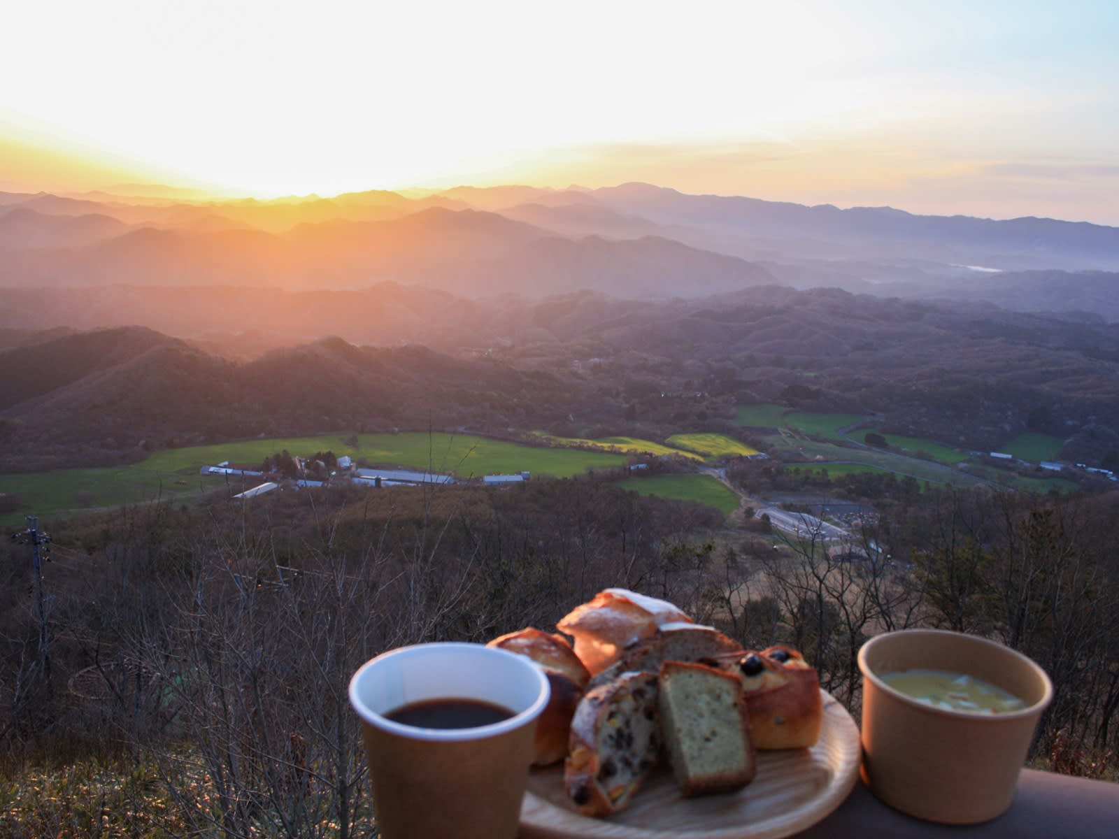 天空の朝ごはん 特別早朝リフトで登る三瓶山頂 感動の日の出の瞬間を