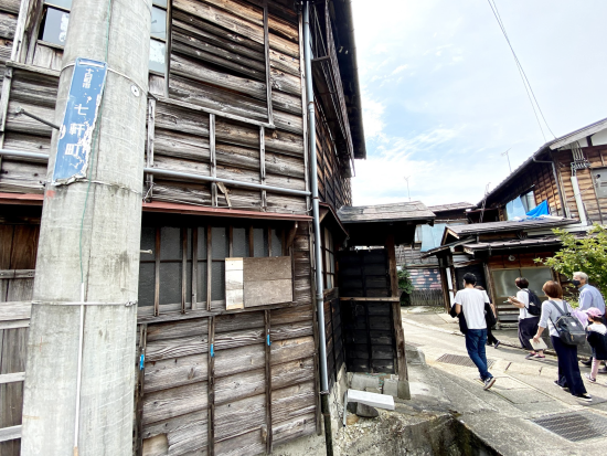 新潟県十日町ウォーキングツアー　かつての京都西陣織と並ぶ絹織物の一大生産地の町＆日本有数の豪雪地帯の町を学び旅＜2時間／午前・午後／JR十日町駅発着＞
