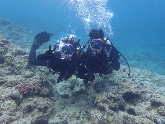 青の洞窟体験ダイビング　10歳から参加OK！最大3名の少人数制で安心＜ビーチ／1ダイブ／写真プレゼント／那覇市内ホテル無料送迎＞by OCEAN'S SEVEN