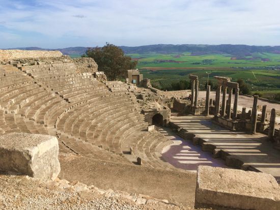 世界遺産ドゥッガ遺跡＆ブラ・レジア遺跡 日帰りツアー　ローマの軌跡を辿る ＜貸切／昼食付き／日本語ガイドまたは英語ガイド／チュニス発＞
