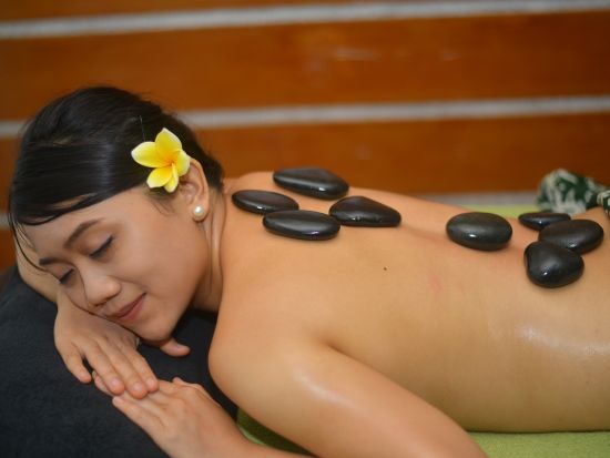 ルヴィア スパ「Lluvia spa」 おしゃれエリアの好ロケーションでカップルプランもあり！空港お送り可＜食事付あり／往復送迎付／スミニャック地区＞