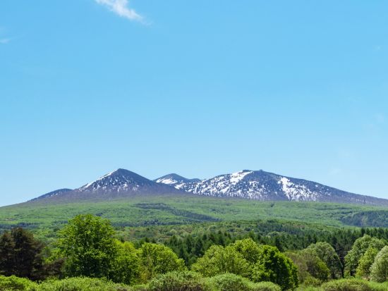 貸切観光タクシー 日本百名山に選ばれた八甲田山へ！初夏の新緑、秋の紅葉も見事♪5時間半コース＜1～9名／通年／八戸市内発青森市内お送り＞