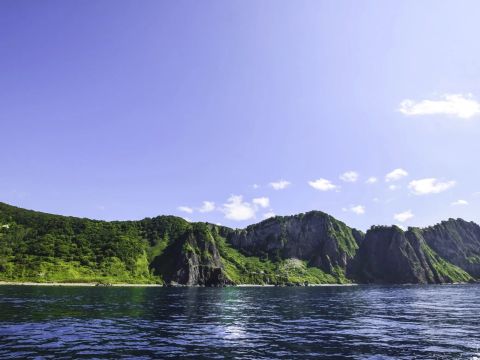 青の洞窟ボートクルーズ 【当日朝4時まで申込可(空席ある時）】名物船長とともに神秘の世界へ＜4月1日～11月3日／小樽市＞by KANEHIDE MARINE