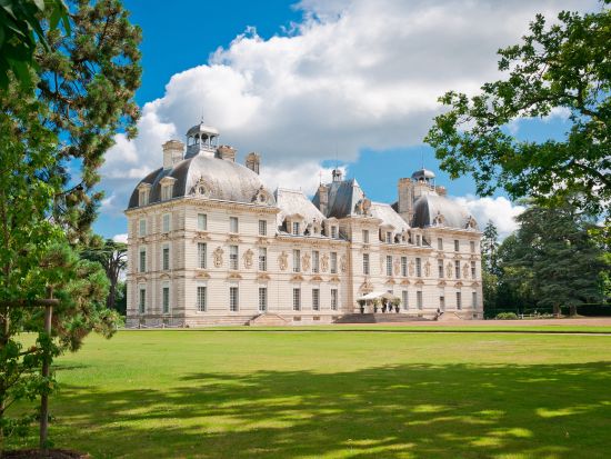 世界遺産ロワール古城めぐり 日帰りツアー　シュノンソー城＋シャンボール城＋シュヴェルニー城＜日本語オーディオガイドor英語ガイドorガイドなし＞