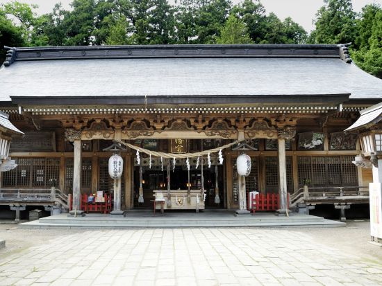 貸切観光タクシー 国宝櫛引八幡宮と是川縄文館＆八食センター満喫ランチプラン＜4時間／青森屋発・ 八戸駅または八戸市内着＞