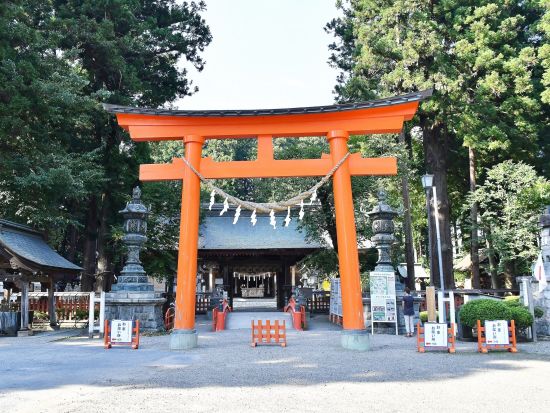 貸切観光タクシー 国宝櫛引八幡宮と是川縄文館＆八食センター満喫ランチプラン＜4時間／青森屋発・ 八戸駅または八戸市内着＞