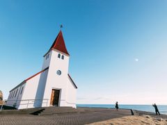 EI02-vik-church-south-coast-