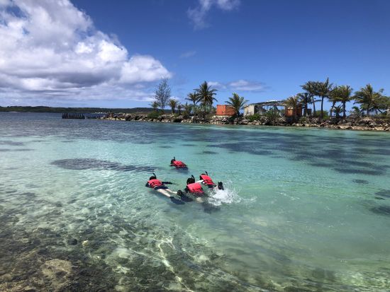 グアムオーシャンパーク✩プライベートビーチ入場利用　嬉しい昼食付き！選べる2～3種のマリンアクティビティ　SUP・カヤック・シュノーケル無料貸出＜送迎付＞