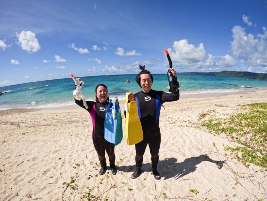 【貸切】ウミガメシュノーケリングツアー　奄美群島エコツアー登録ガイド新屋さんがご案内！写真&動画データプレゼント＜龍郷町＞by LeapScubaAmami