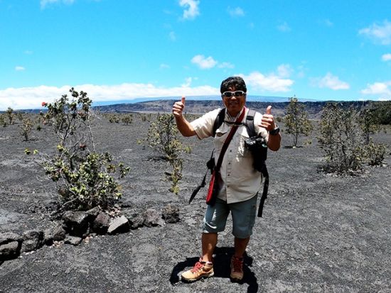貸切チャーター　名物ガイド和田タイチョーとキラウエア・カルデラの火口底を目指すハイキング＜1～12名／11時間／日本語ガイド／ハワイ島＞