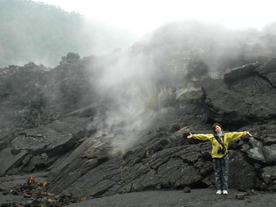 貸切チャーター　名物ガイド和田タイチョーとキラウエア・イキ＆サーストンラバチューブをハイキング＜1～12名／11.5時間／日本語ガイド／ハワイ島＞