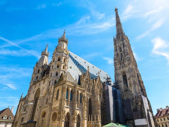 Austria_Vienna_St Stephen's Cathedral_shutterstock_705952414