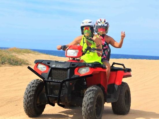 道なき道を探検！オフロードATVツアー＜英語ガイド／送迎付き／ロスカボス発＞