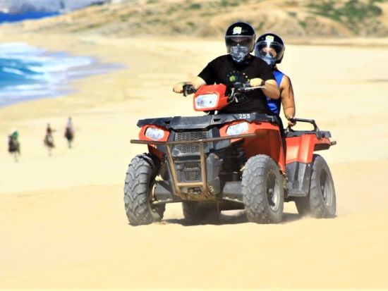 道なき道を探検！オフロードATVツアー＜英語ガイド／送迎付き／ロスカボス発＞