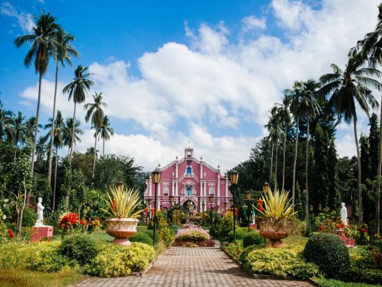ココナッツ農園＆リゾート「ヴィラ・エスクデロ」日帰り観光ツアー ＜昼食付き／＜英語（混乗）もしくは日本語（貸切）ガイド＞