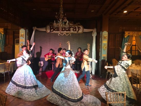 夜のフィリピン文化体験　ダンス＆フィリピン料理ディナー ＜英語（混乗）もしくは日本語（貸切）ガイド＞