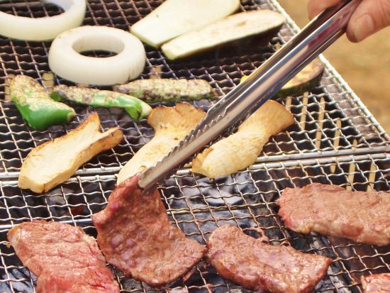 湘南・江ノ島 ビーチバーベキュー BBQコンロ＆クーラーボックスレンタル  食材は現地調達or持ち込みOK！＜1日レンタル／片瀬海岸＞by湘南ローカルウェーブ