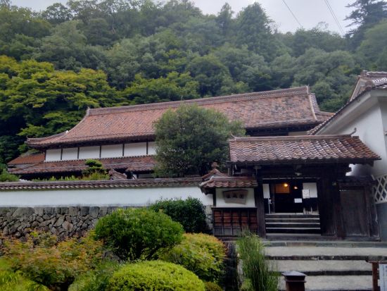 津和野タクシー観光 堀庭園コース 国指定名勝と酒蔵見学＜2時間／最大9名様まで／津和野発＞by koikoiタクシー