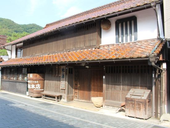 津和野タクシー観光 堀庭園コース 国指定名勝と酒蔵見学＜2時間／最大9名様まで／津和野発＞by koikoiタクシー