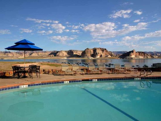 グランドサークル3泊4日ツアー　ラグジュアリー車利用＆パウエル湖リゾート連泊＆モニュメントバレーの絶景「ザ・ビューホテル」宿泊 ＜日本語ドライバーガイド＞