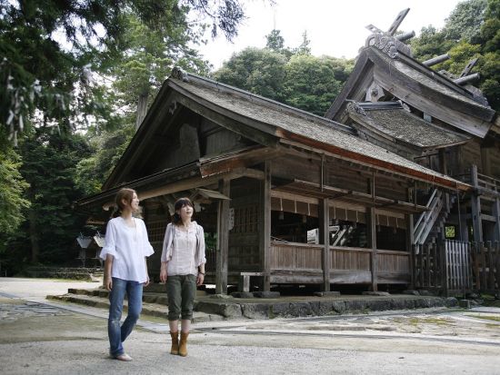 神話ナビゲーターがご案内 日本神話の舞台 イザナギ・イザナミをめぐる出雲ツアー＜松江発着/1泊2日/貸切ジャンボタクシー移動＞