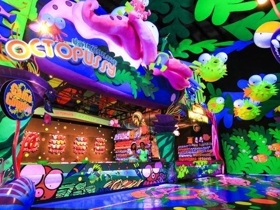 プーケットファンタシー入場券 タイ最大級のテーマパークで人気の象やトラの動物ショーを満喫＜往復シャトル＞